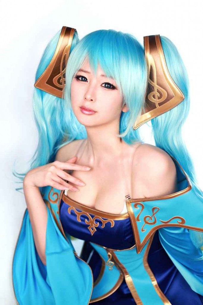 sona league cosplay